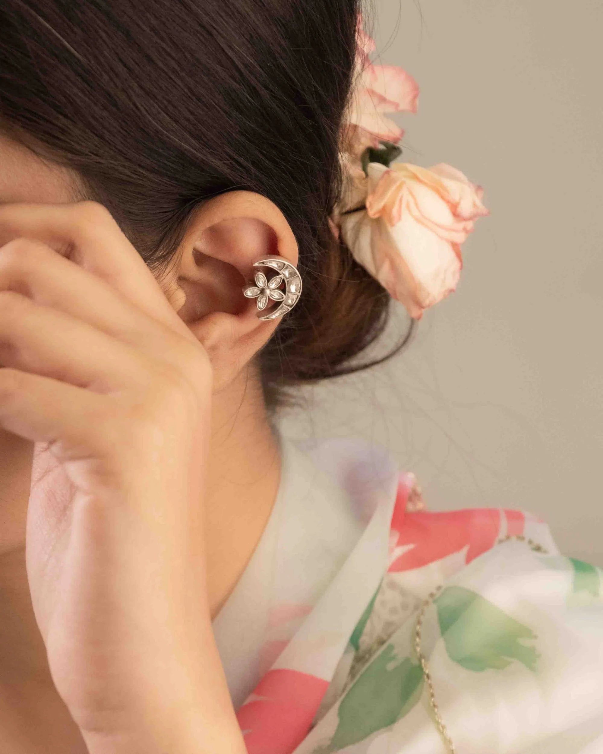 Ziya Moonflower Earclips