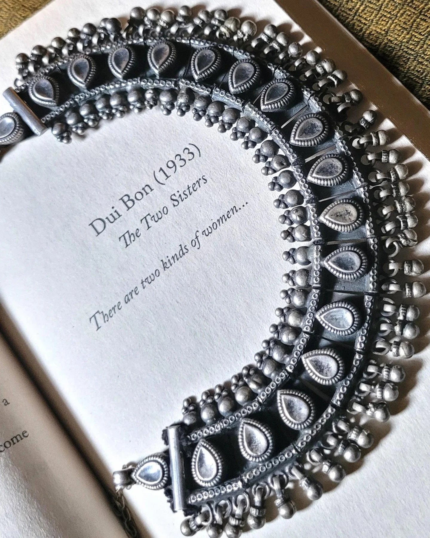 Jharoka Echo Silver Necklace