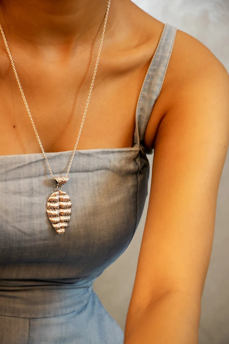 Nirvaan Leaf Textured Handcrafted Pendant