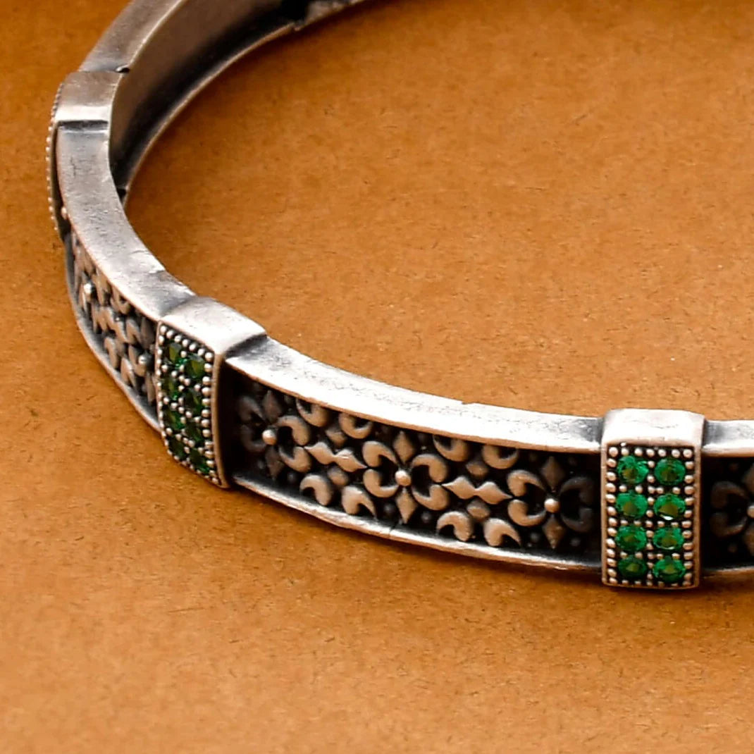 Kiyana Vault Silver Bangle