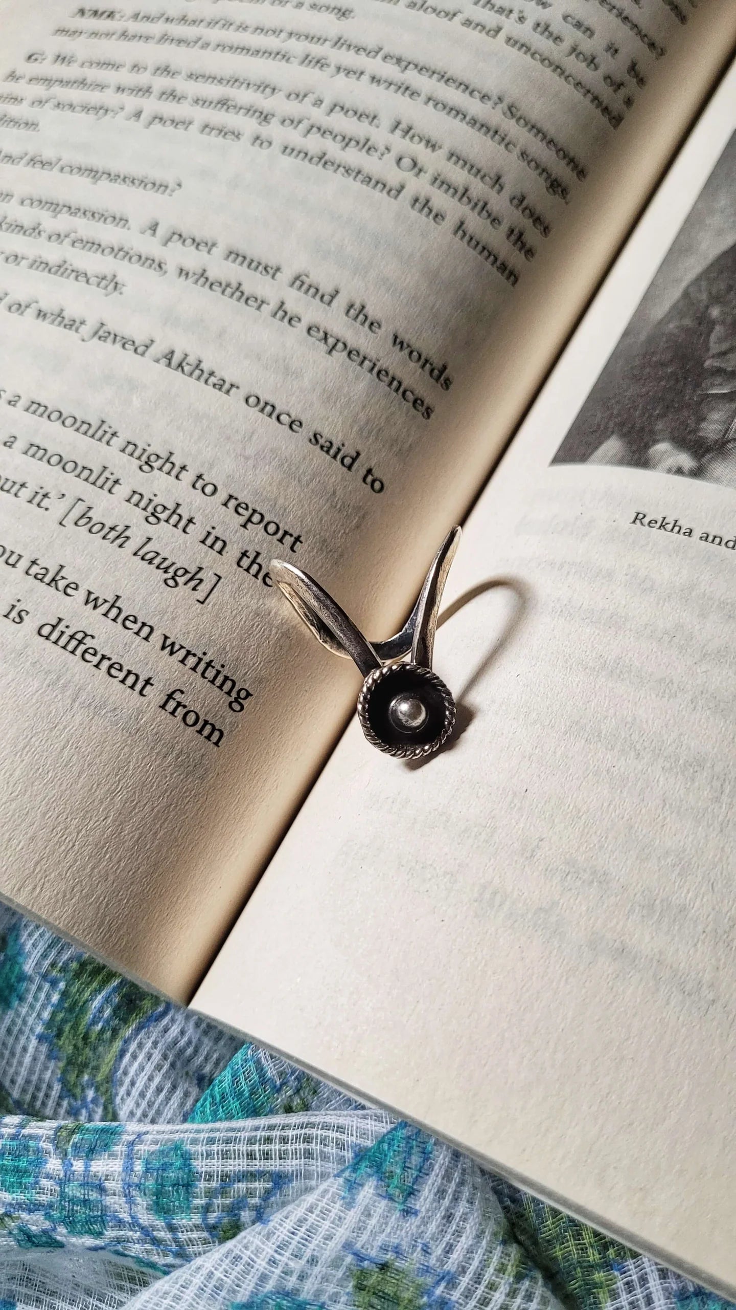 Indira Silverset Ring