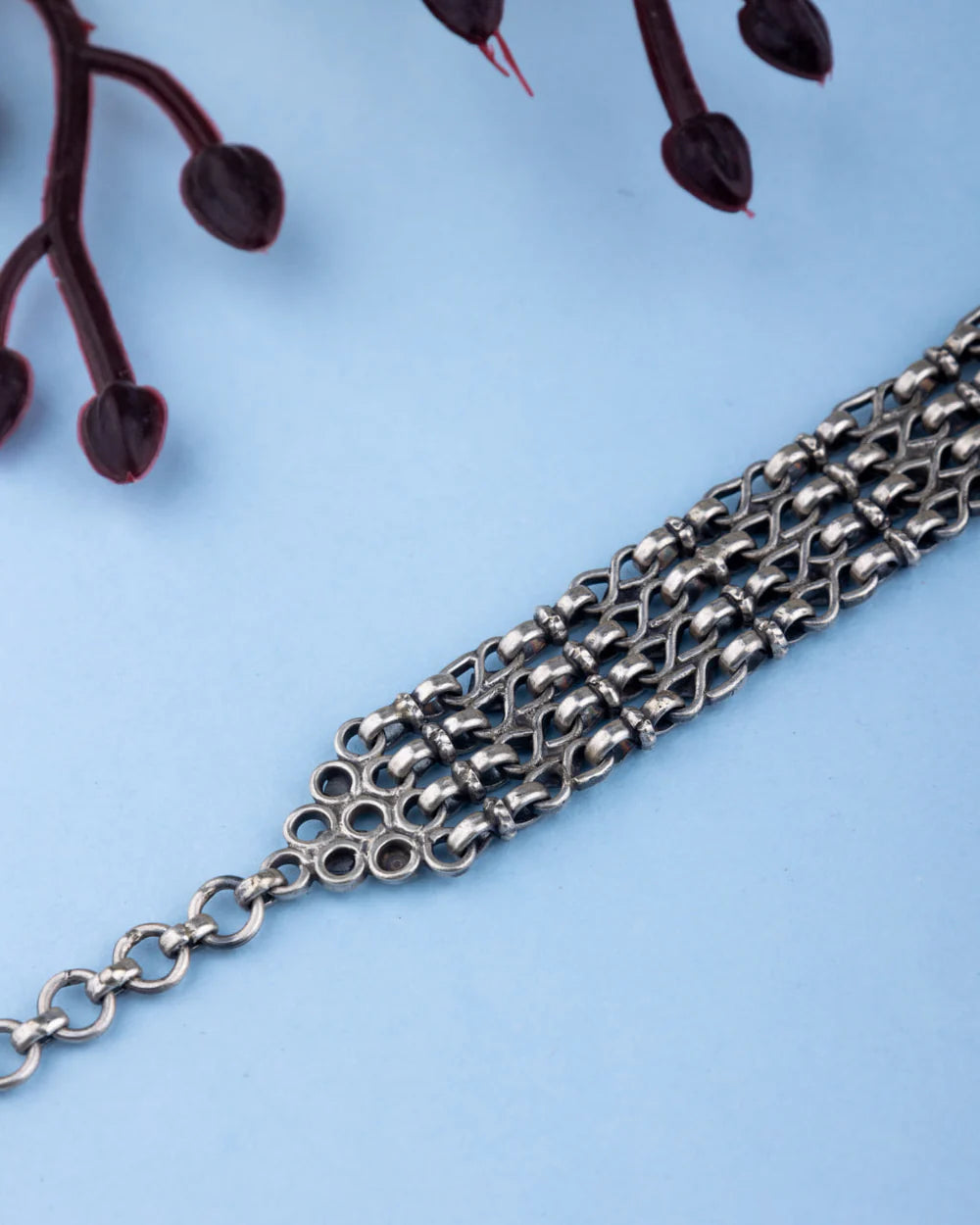 Ishara Royal Mesh Handcrafted Choker