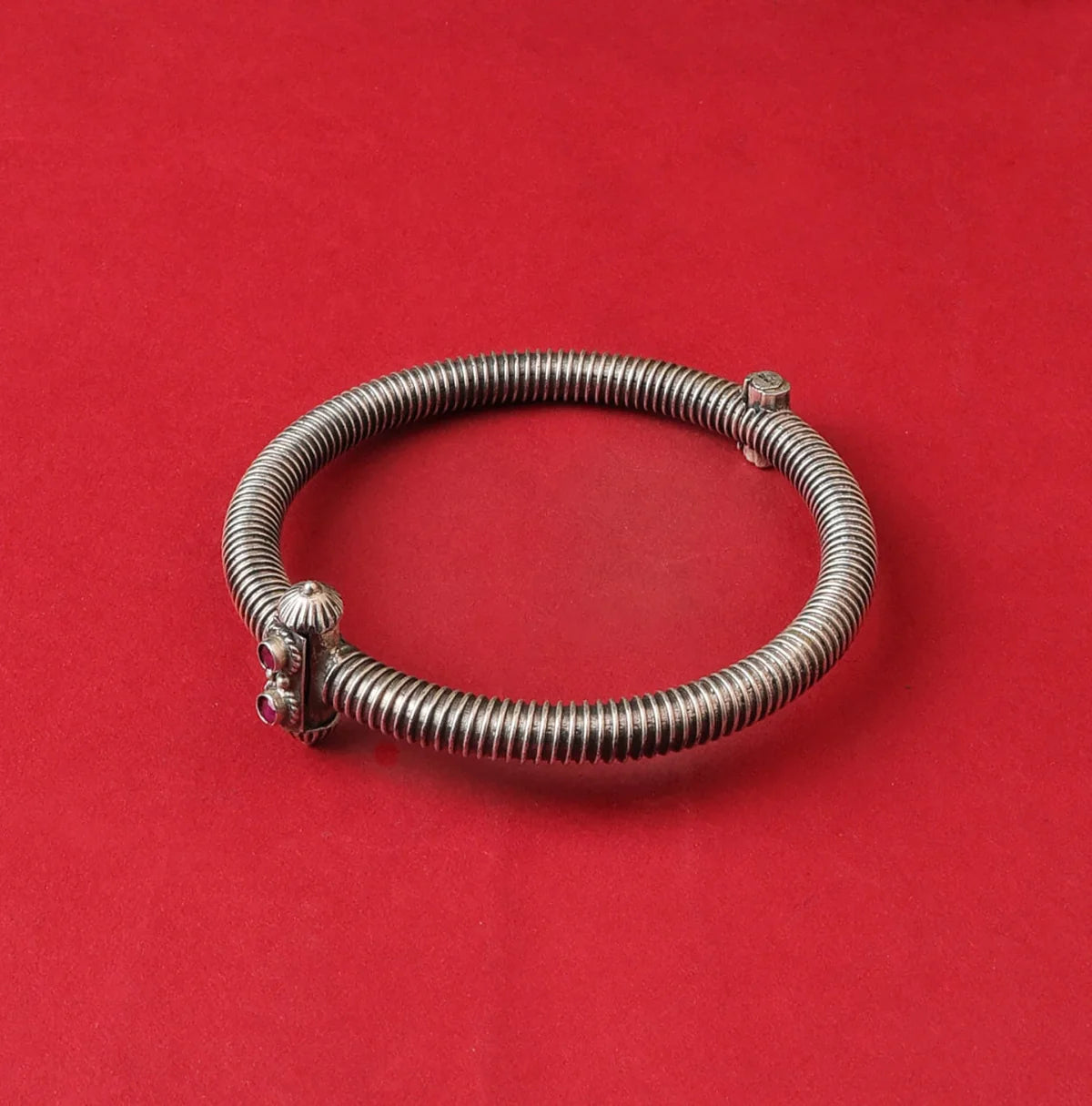 Velora Spiral Classic Cuff